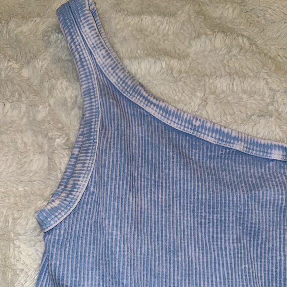 Niki Niki one shoulder top - Picture 2 of 4